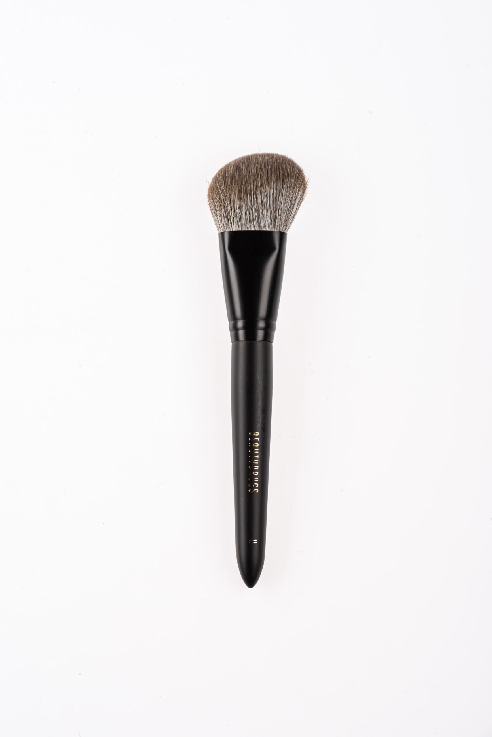 Beautydrugs - Brush 11 - Image 1
